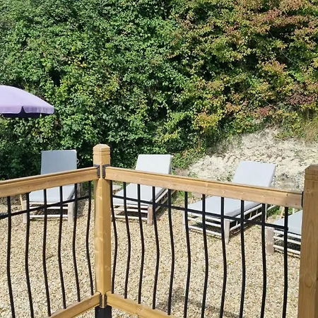 La Chaumière Salles-Lavalette