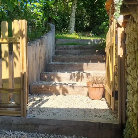 La Chaumiere Ferienhaus Salles-Lavalette